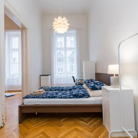 Apartman Broadway Near Opera