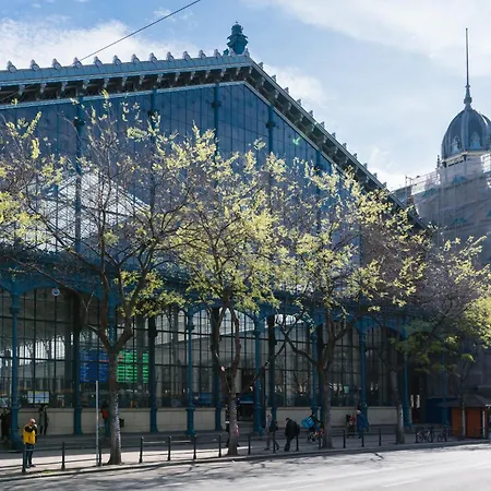 Broadway Near Opera *